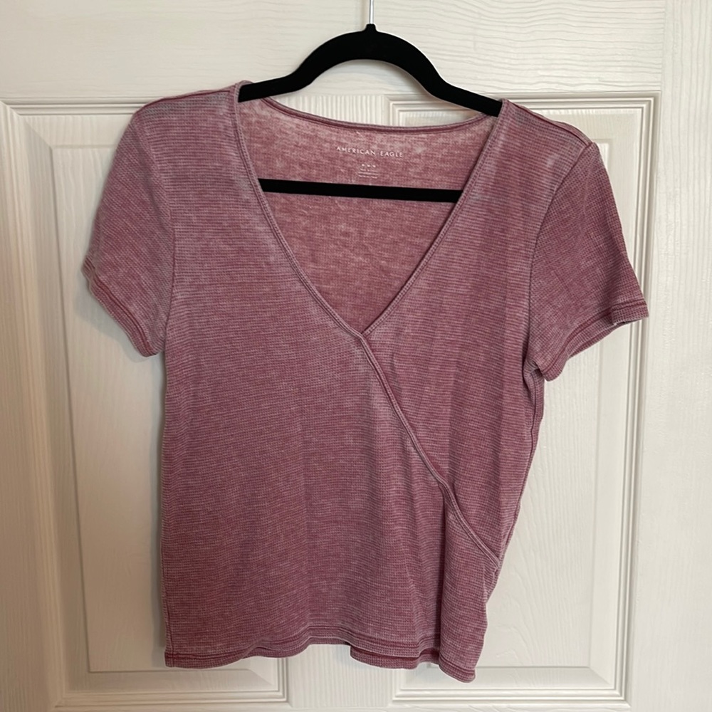 American Eagle Cropped Tee. Size M.